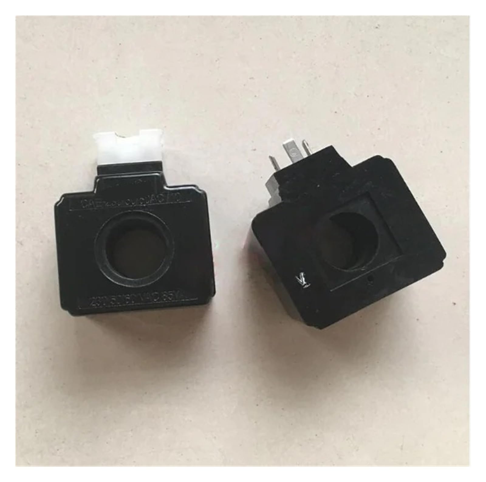 NVSFZGIYG 1pcs Valve Coil CAE-230/50/60AC/10 230/50/60VAC 85VA Made in Italy COE-24DC/10 24VDC 30W(COE-24DC-10)