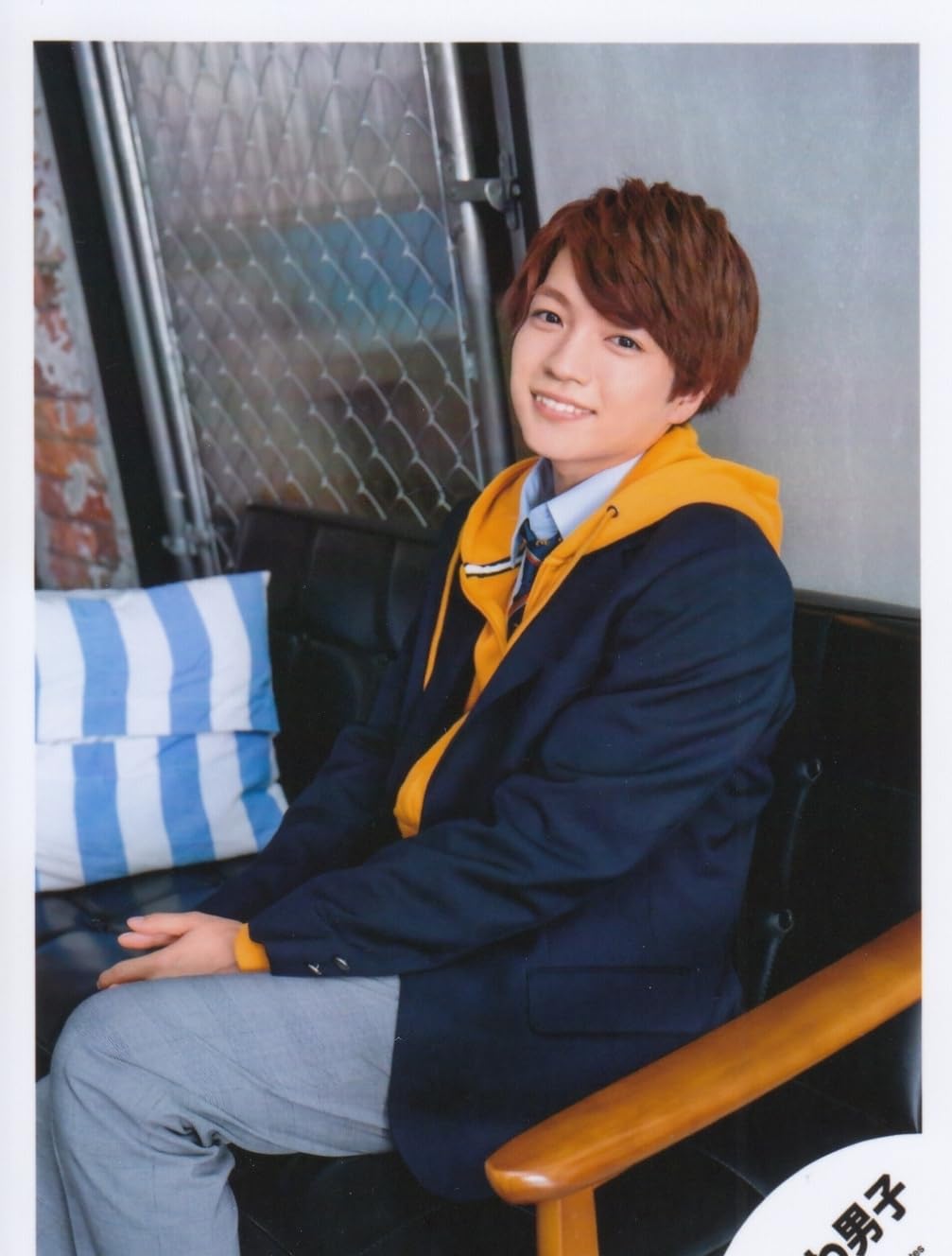 Amazon.co.jp: なにわ男子 公式 生 写真（西畑大吾）J00505 : おもちゃ