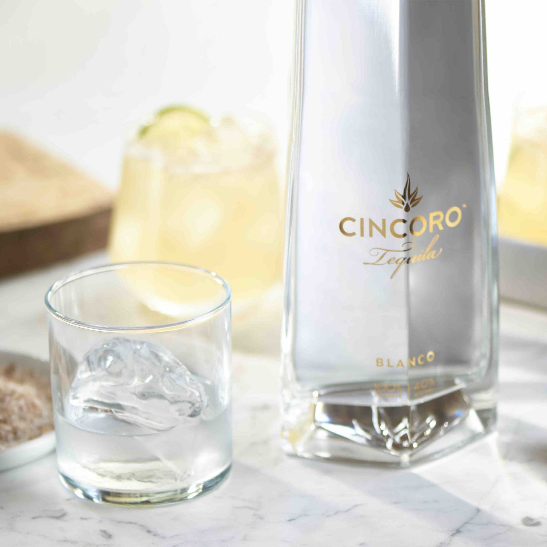 Amazon.co.jp: Cincoro（シンコロ） ブランコ 750ml 40度 【マイケル 
