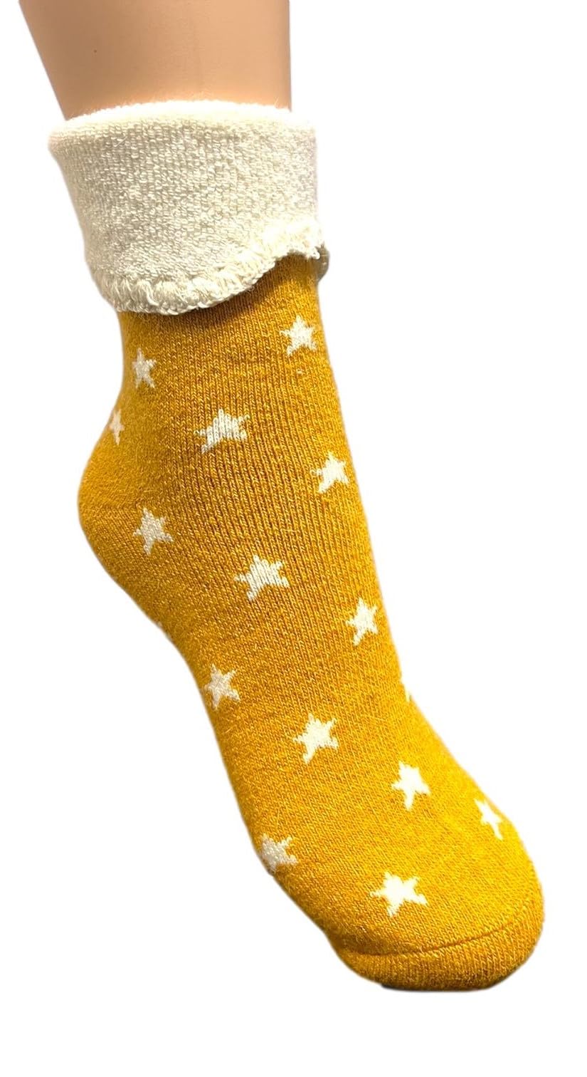 Jess & Lou Cuff Socks Super Cosy Thick Fluffy Towelling Warm Knitted Cuff Stretchy Loungewear Cute Design Gift Idea (Gold Star)