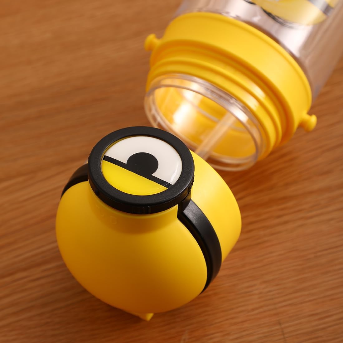 MINISO Minions Insulated Water Bottle with Straw 20 oz Travel Tumbler with Lid Holder Compatible Cup BPA-Free Bottle with Strap for girls and kids| School Office Home - Image 5