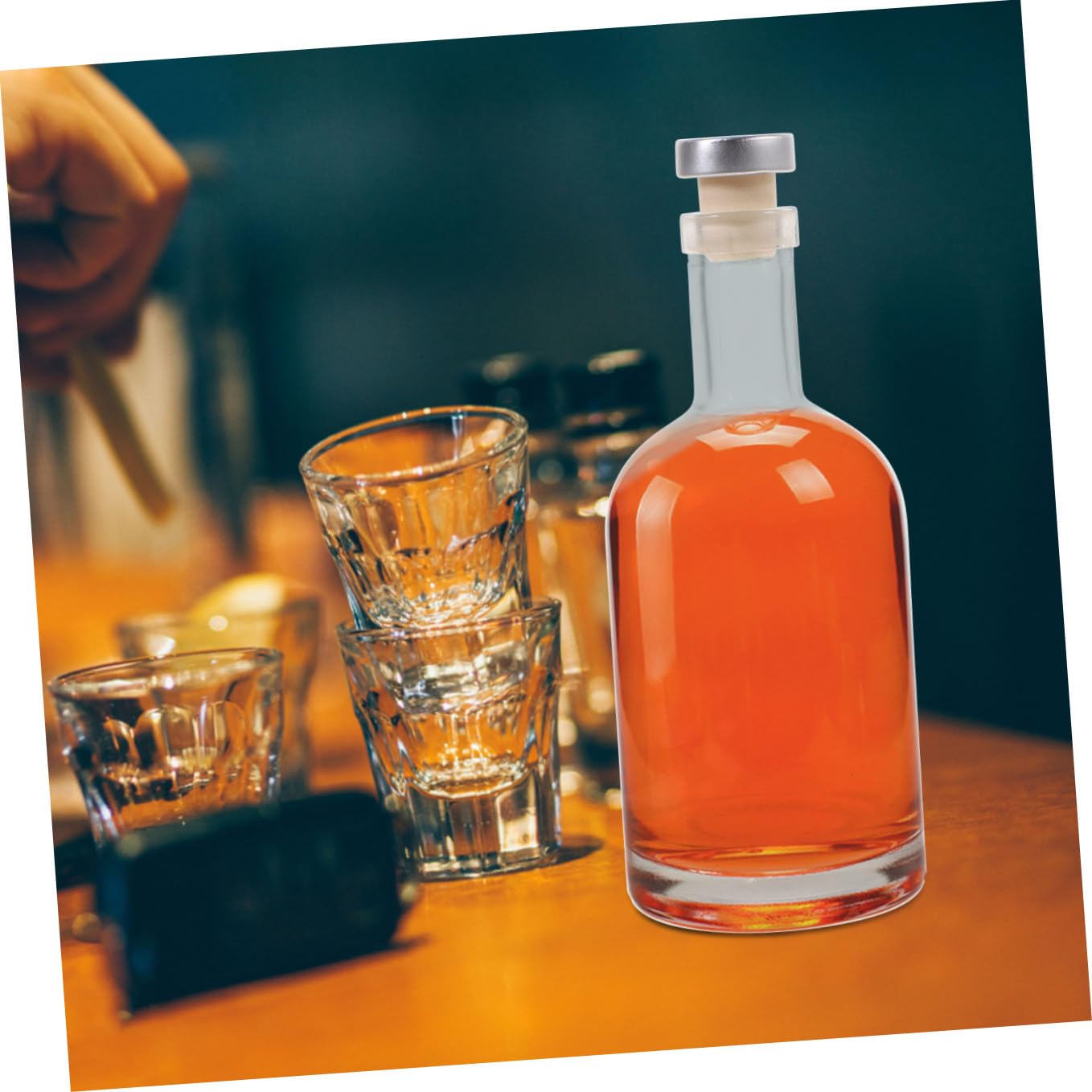 2 Stück-pack Dickwandige Wodkaflaschen aus Glas 375ml, Transparent | Breite Öffnung, Rutschfester Boden mit Schraubstruktur, für Club und Zuhause Zufällige Farbe
