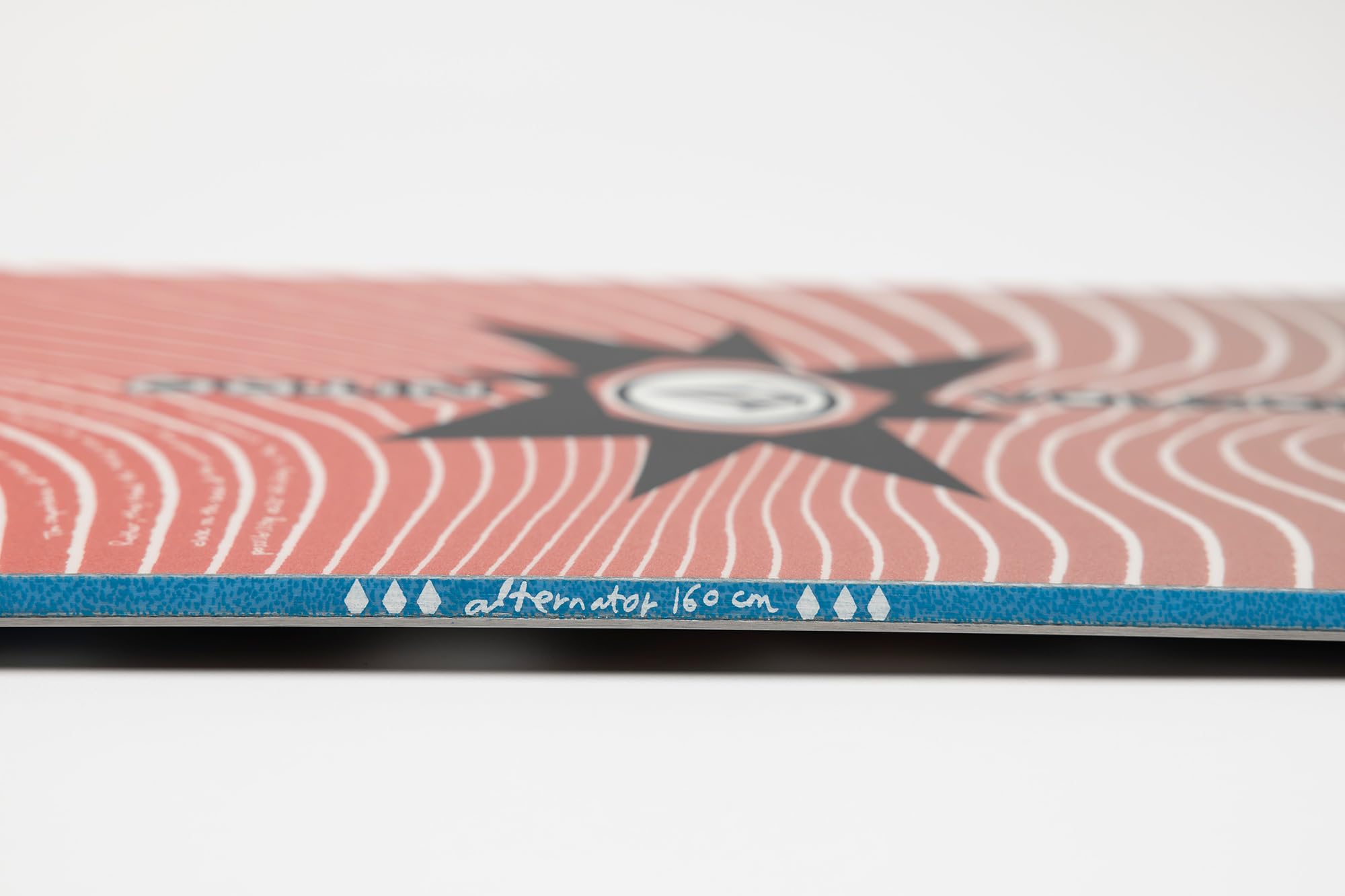 Nitro Snowboards pour Homme Alternor & Alternor X Volcom Board 25, Tout-Terrain, Directional, True Camber, All-Terrain, Mid-Wide à Wide, Selon la Longueur