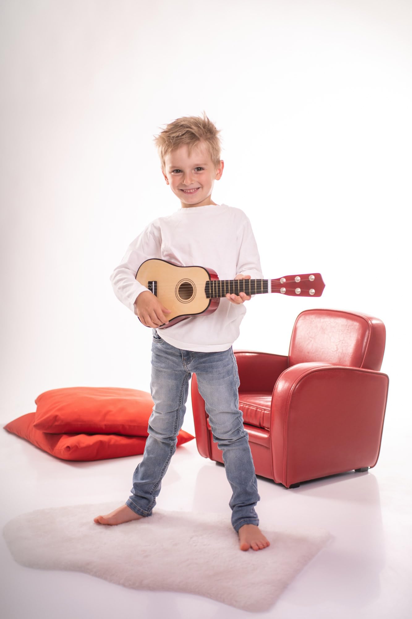 VEDES Großhandel GmbH - Ware Boogie Bee Holzgitarre mit 6 Saiten, 55 cm