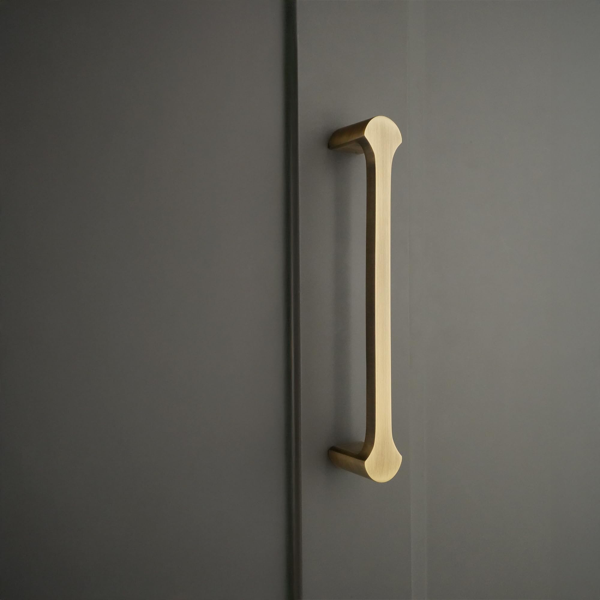 Infinity Decor Pack of 2 Solid Brass Tulip Cabinet Door Pull Handles in Antique Brass Finish 170mm - Image 2