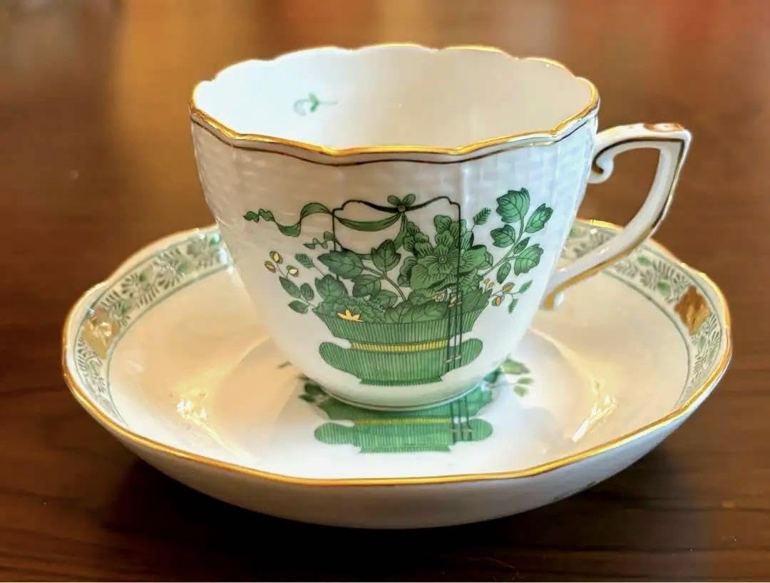 Amazon.co.jp: ヘレンド 清の花籠 カップアンドソーサー : おもちゃ