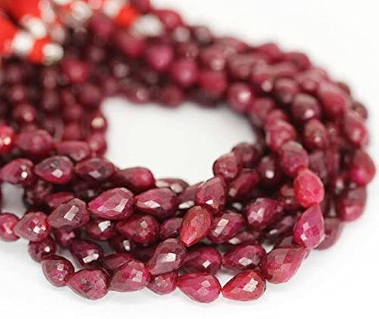 Rubis rouge perles briolettes gouttes pour sublimer vos tenues