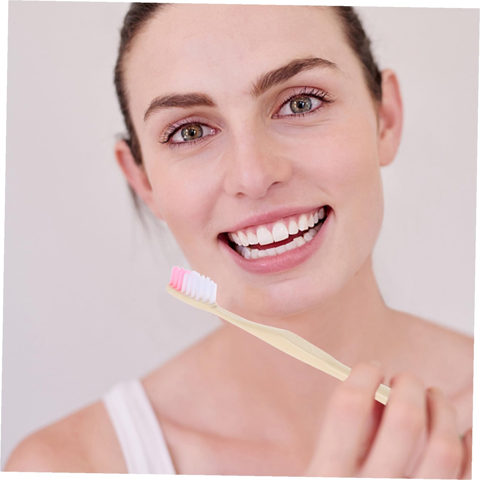 Ensemble de Brosses à Dents Jetables Emballage Individuel avec Dentifrice, 100 Pièces, Plastique Portable Plusieurs styles pour Voyage et Sorties Plusieurs styles