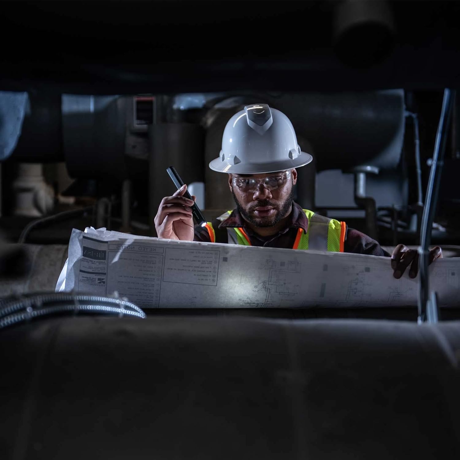 Ledlenser iW5R Flex LED Rechargeable Inspection Torch, 150 Lumens, USB Charge, Anti-Roll Design, 7 Year Warranty