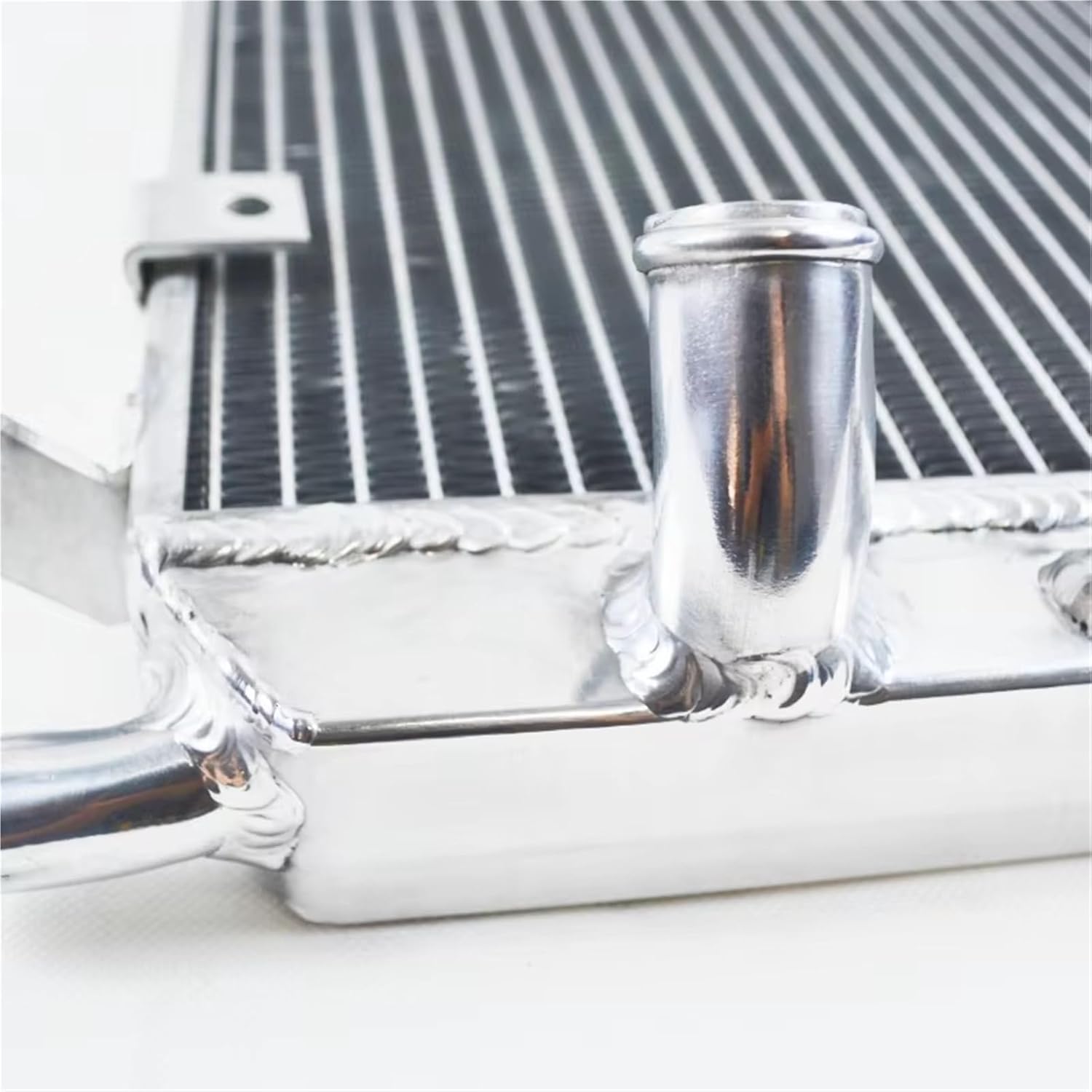 OEM 220979 ウォーターラジエーター マセラティ グランカブリオ グラン