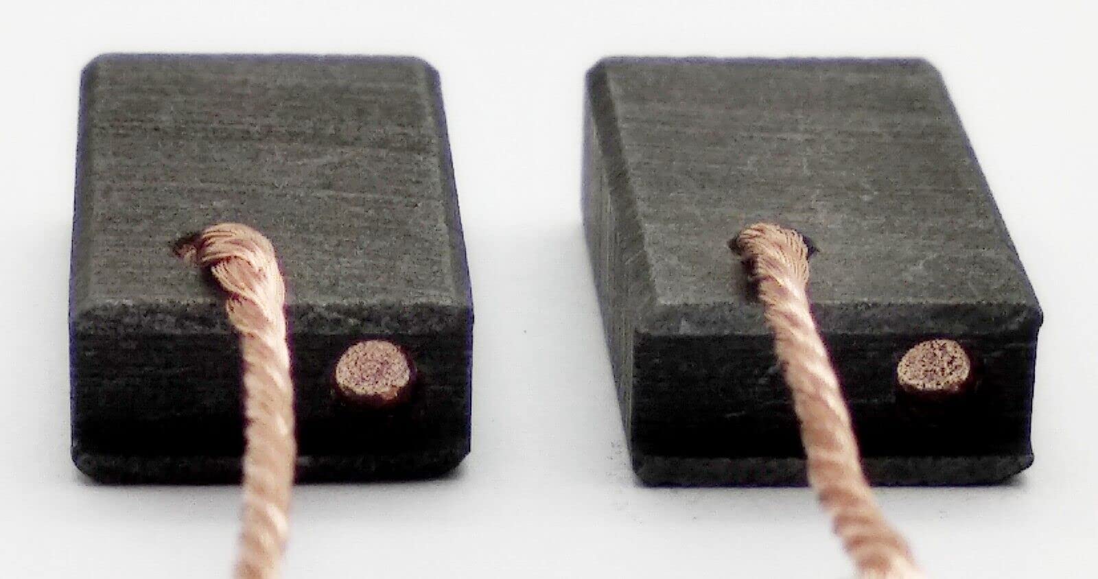 Balais Charbon Pour Malaxeur Collomix - Compatible CX 10, CX 20, CX 100 HF, Ergomix - Lot De 2 Pièces