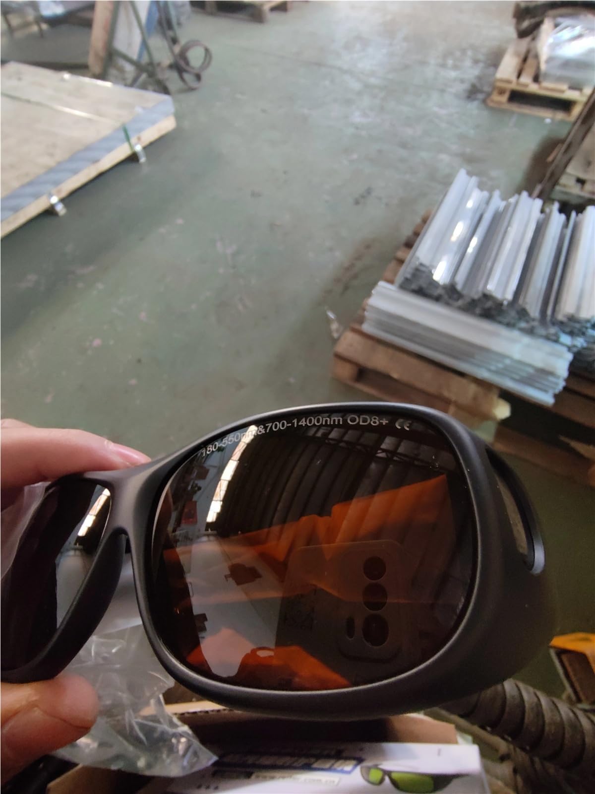 Gafas protectoras de 180-550 nm y 700-1400 con un rendimiento protección nivel OD8 seguro confiable Para obras, talleres, ciclismo, jogging, servicio