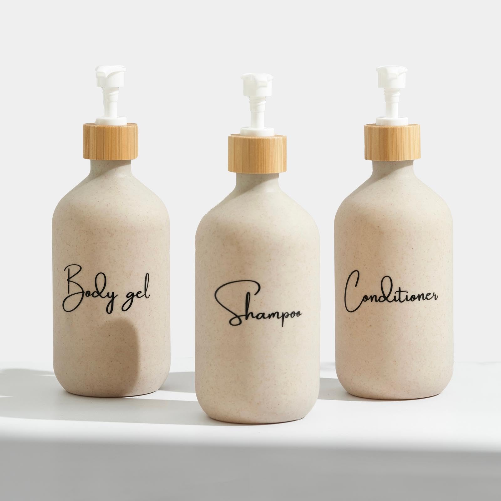 Dispensador jabon baño 500ml Beige con Detalle de bambú - Set de 3 Botes para Gel y champu acondicionador - Dosificador jabon baño Elegante y Funcional para Mantener la Ducha ordenada y Decorada