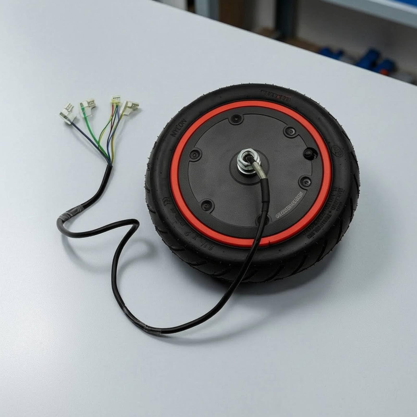 Unità di Trazione per Scooter Elettrico Ruota Motorizzata 36V 350W Gruppo Ruota Completo con Dado Assiale Integrato Cavo Multicontatto Montaggio