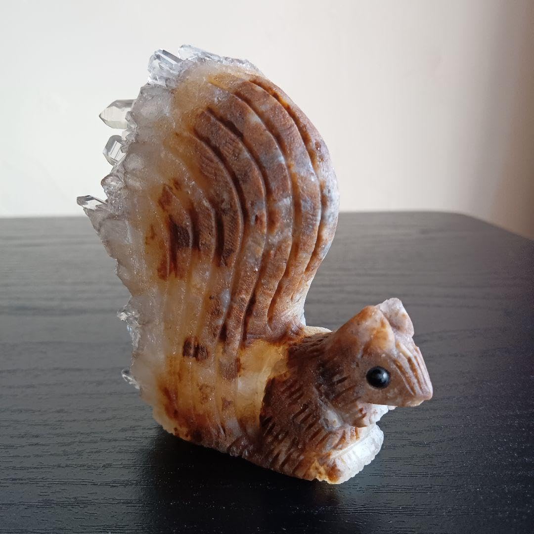 リス　天然クリスタル生石　クラスター　彫物 Amazon.co.jp: リス 天然クリスタル生石クラスター 彫物 : おもちゃ