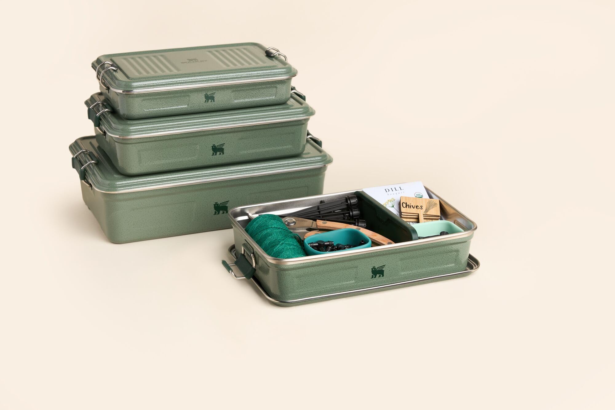 Stanley Classic Useful Box 2 L | Metal Snack and Lunch Box