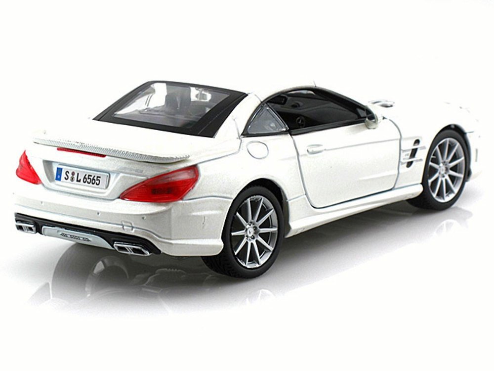 Mercedes-Benz SL65 AMG, Pearl White - Bburago 21066 - 1/24 scale