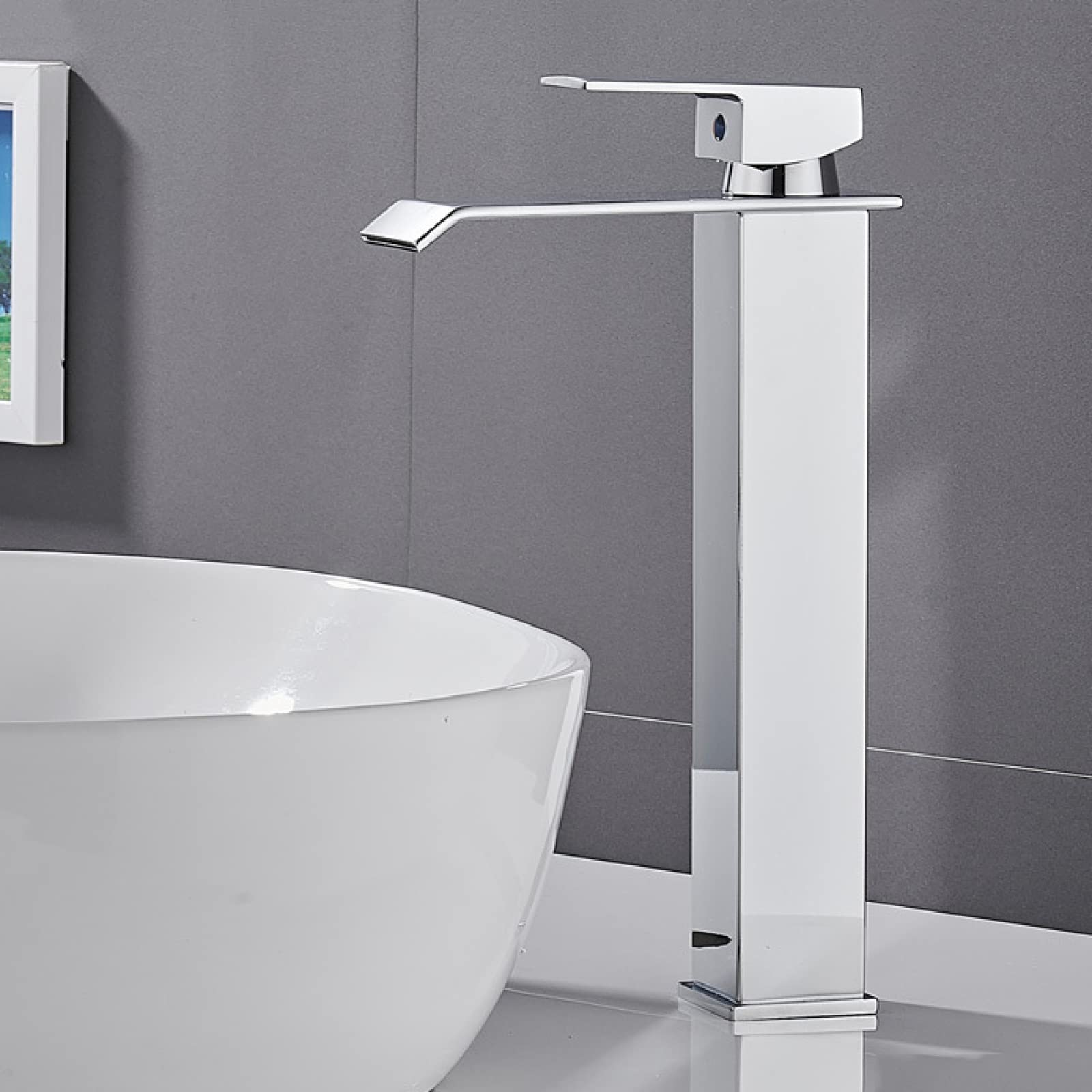 Mitigeur de lavabo cascade en acier inox pour eau chaude et froide design moderne