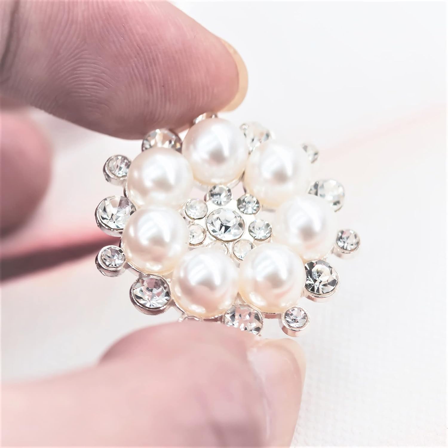 20 Pieces Silver Plated Round Flower Bead Rhinestone Embellishment Button for Handmade DIY Clothing Shoes Hat Decoration (Silver)