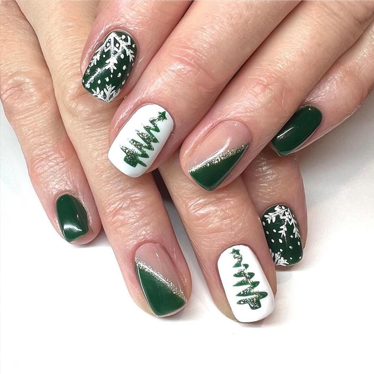 Christmas Press on Nails Square Short Fake Nails Christmas Tree False Nails With Snowflake French Designs Glitter Dark Green Full Cover Stick on Nails