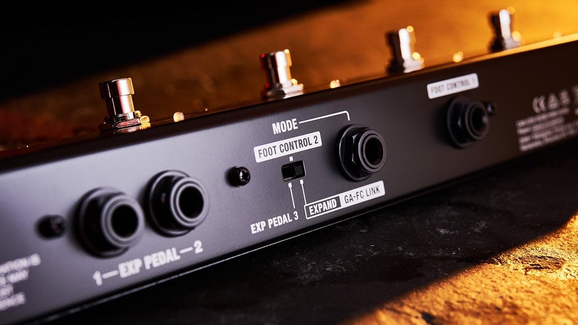 Controlador de pedal BOSS GA-FC EX para control sin manos de amplis de guitarra y bajo BOSS/Roland | Control de suelo ampliado para amplis Katana MkII