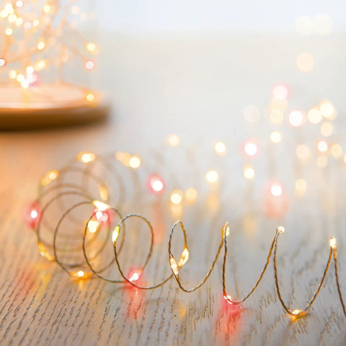 Parcel In The Attic Red/Vintage Gold Christmas 200 Battery Powe Bright Led Outdoor Fairy String Twinkle Pin Wire Lights With Timer & Multi Function ()