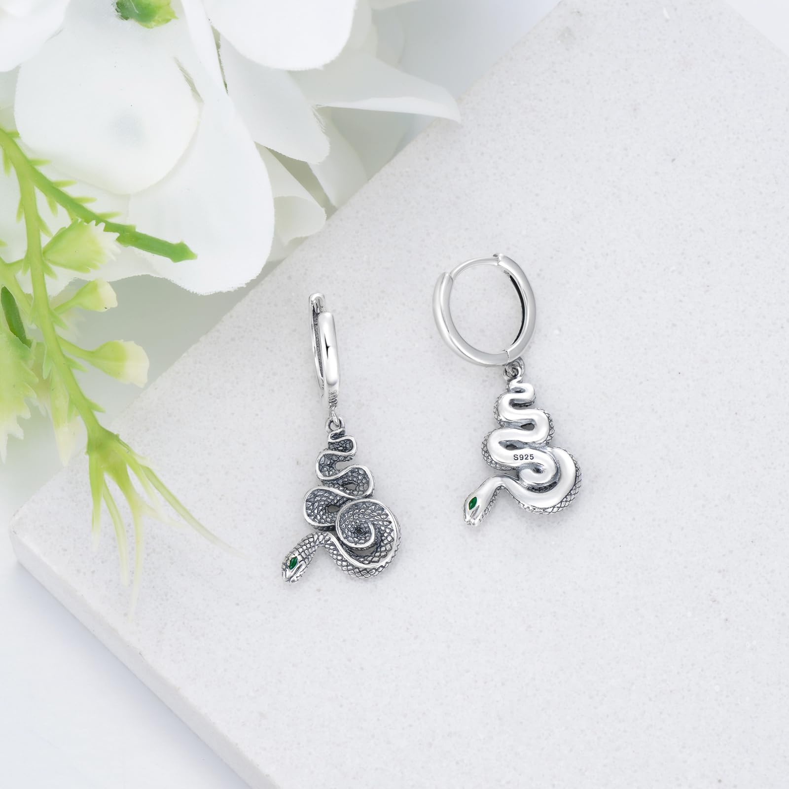 VONALA Pendientes colgantes de plata de ley con diseño de gato, perro, delfín, mariposa, pavo real, jirafa, zorro, xolote, tortuga, cierre de palanca, para mujeres, adolescentes, niñas, hija, mamá,