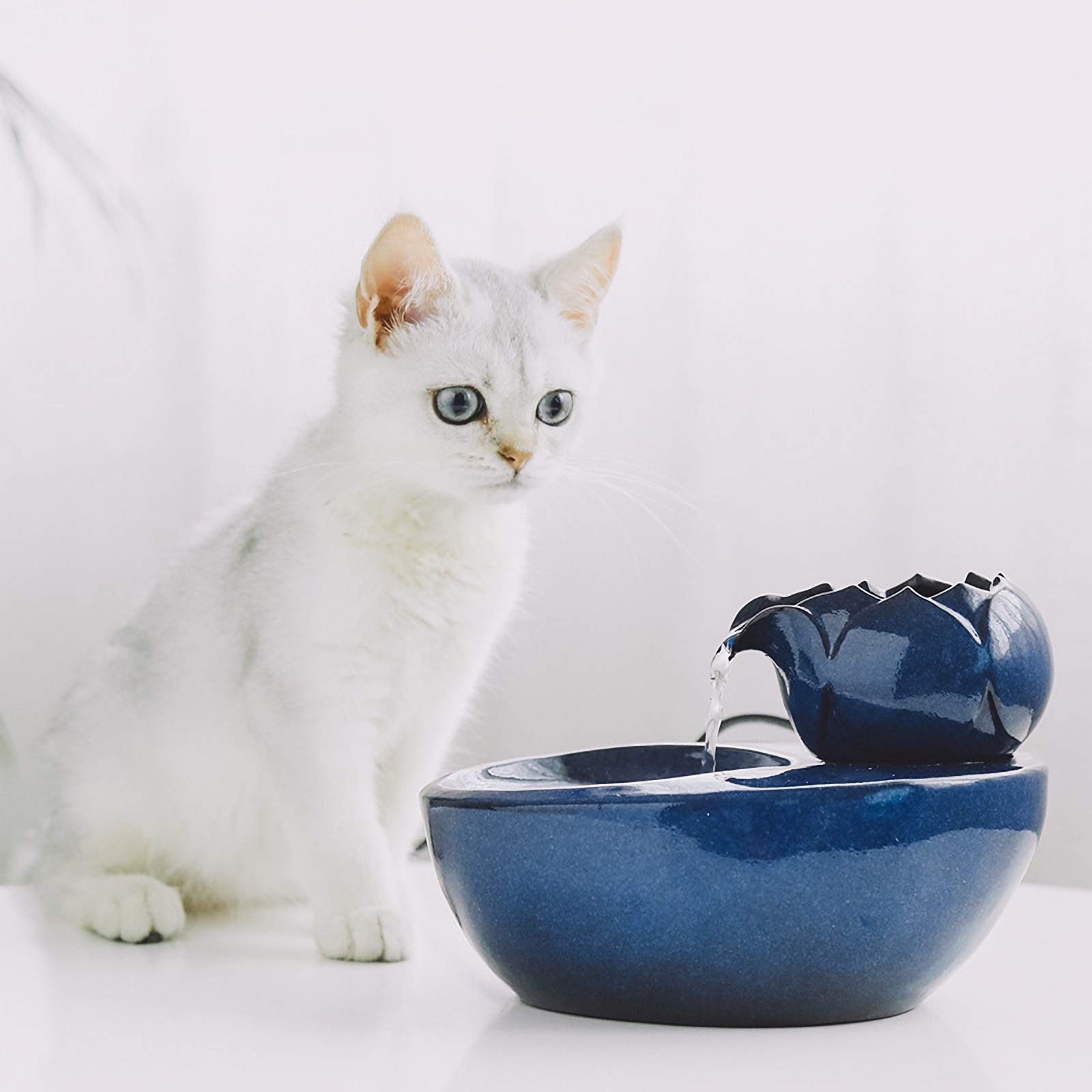 Fuente de Agua para Gatos de Cerámica, Bebedero Gatos Fuente de Cerámica, 1.5L, Fuente de Agua para Gatos y Perros con Filtros y USB, Voltaje de Seguridad de 5V (Color : Azul)