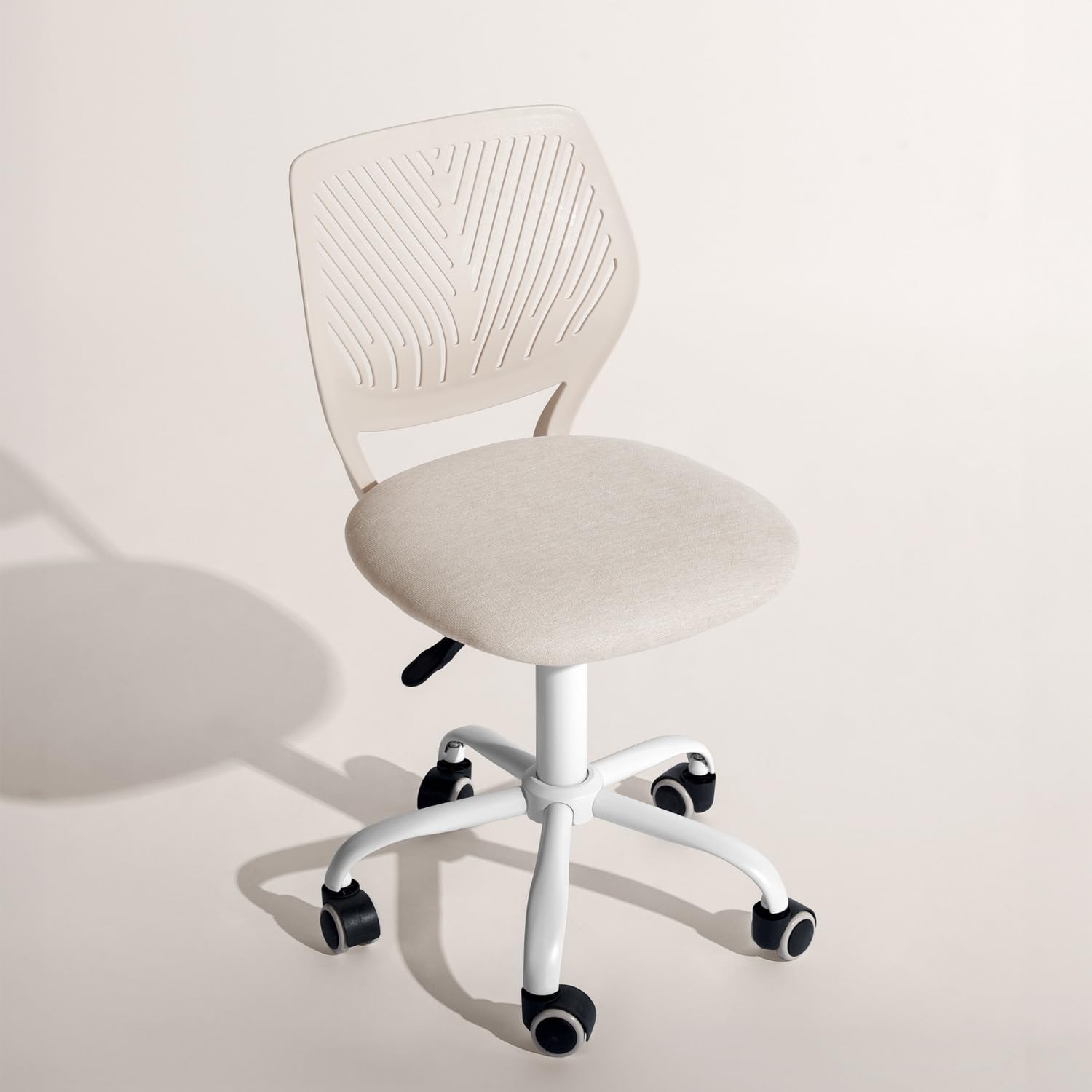 Homy Casa Ergonomic Kids Desk Chair, Height Adjustable & Swivel Study Chair with Soft Mesh Padded Seat, Armless Rolling Task Chair for Girls, Boys, Teens, Perfect for Bedroom, Study Room (Beige)