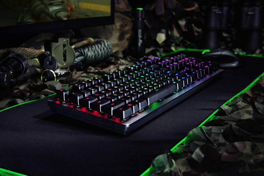 Razer Huntsman - オプト・メカニカルスイッチ採用 ゲーミングキーボード 英語/US配列  RZ03-02520100-R3M1 mxn26g8 815-4vJTExL._UF894,1000_QL80_.jpg