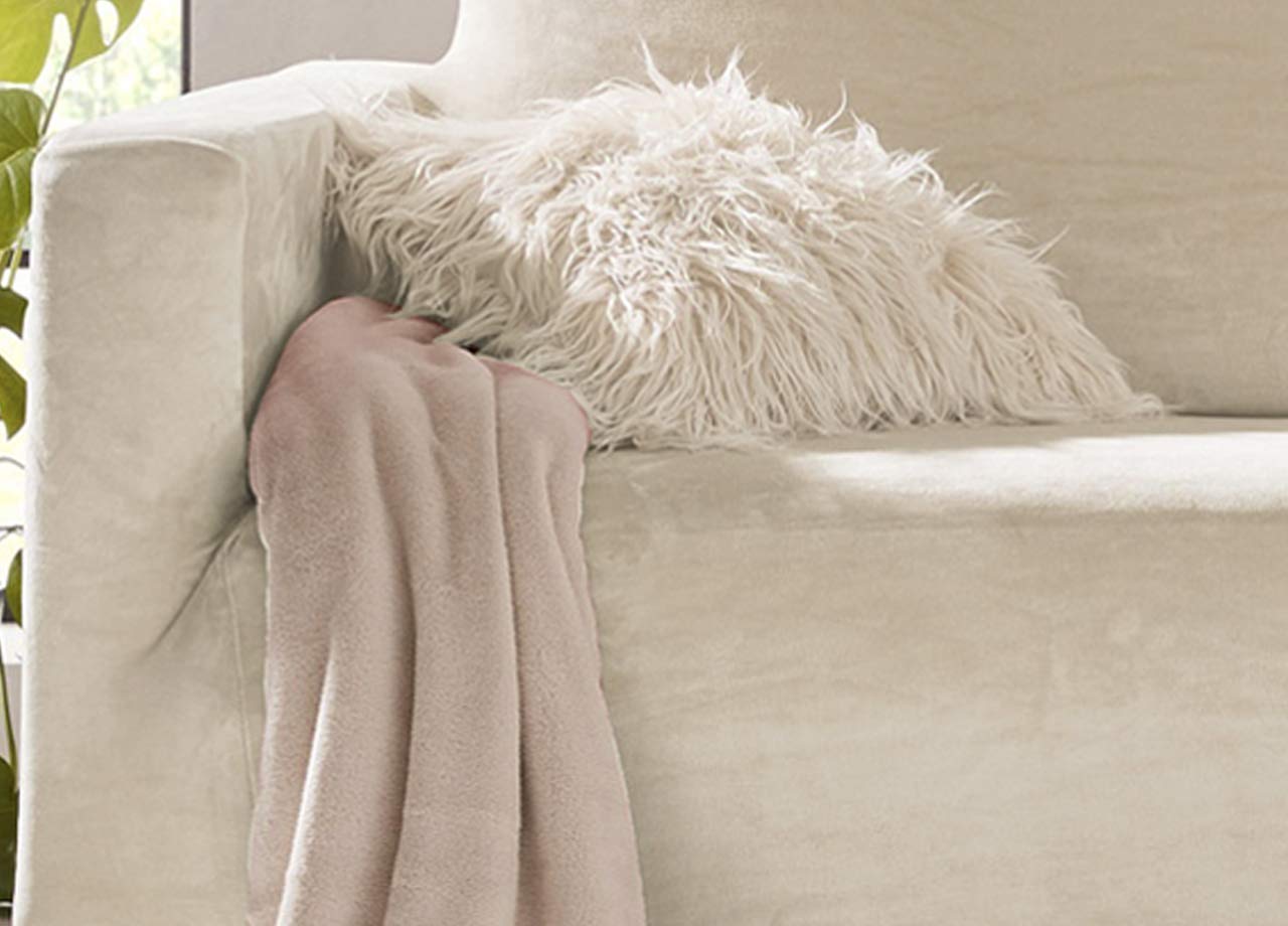 BIANCHERIAWEB Copridivano Elasticizzato Effetto Velluto Modello Morbidissimo Colore Panna 3 Posti Panna
