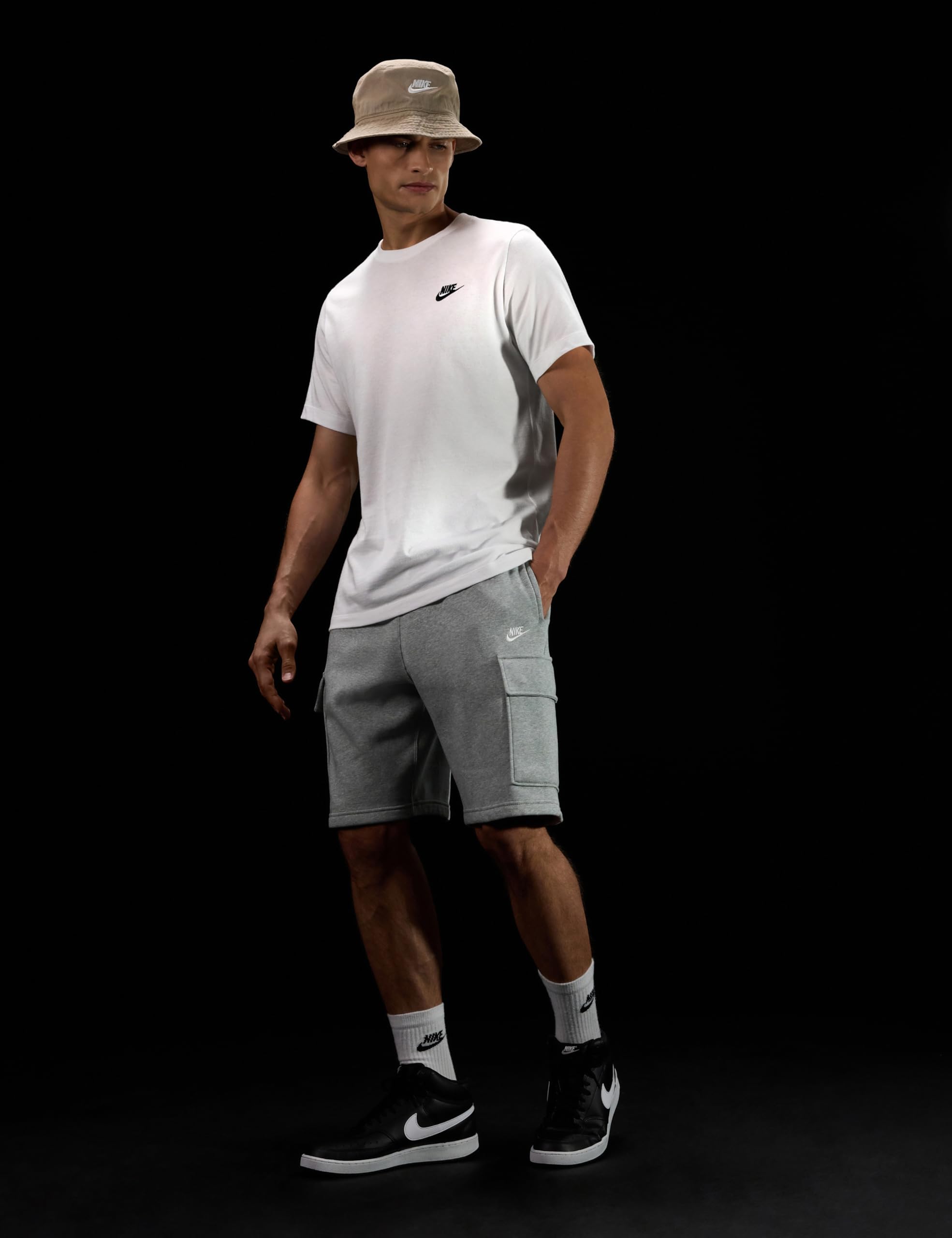 Nike - Nike Club Cargo-Shorts aus Angerautem Fleece (Herren), Pantaloncini Cargo in Pile Felpato (Uomo) Uomo