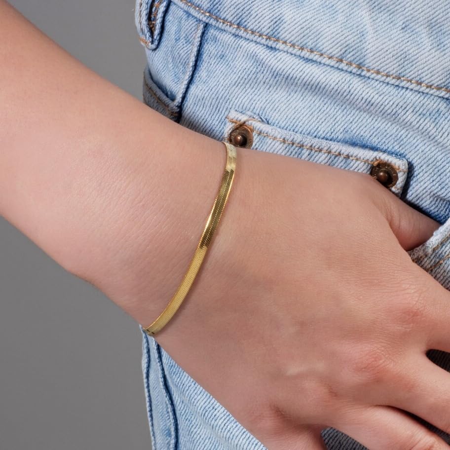 Bracelet for Women - Dainty Stack Bracelets Trendy Adjustable 14K Gold Plated Thin Paperclip Bead Box Satellite Figaro Cuban Link Chain Bracelet Set for Women Waterproof Jewelry Gift