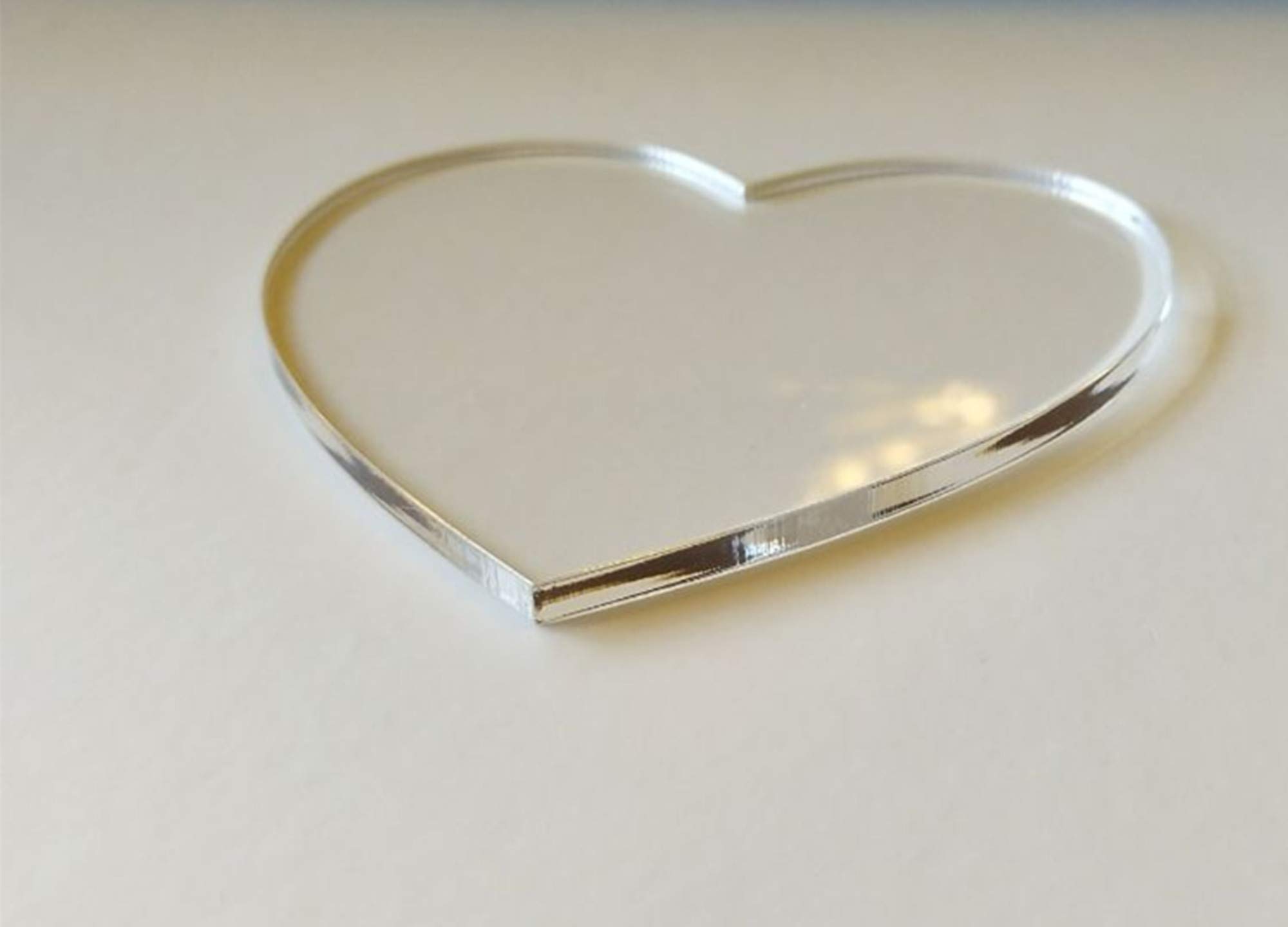 Clear Blank Heart Acrylic Place Card for Weddings,Guest Names Escort Cards,PMMA Tile Place Cards,Dining Seating Chart Place Cards for Birthday Parties, Table Place Cards (3