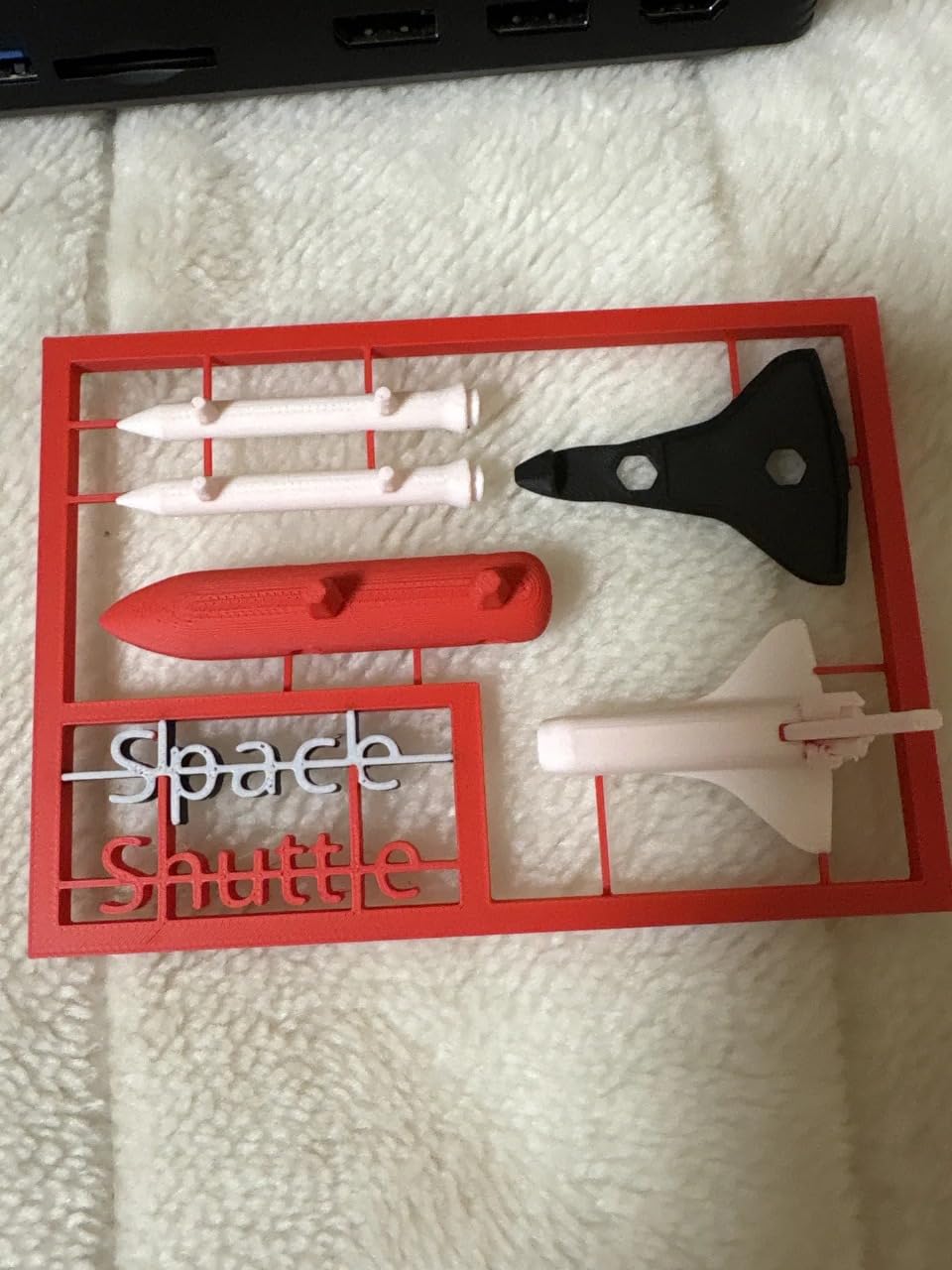 Beoals Space Shuttle Model Kit, DIY Assembly Set, Multicolor Parts,Figure Toy 2
