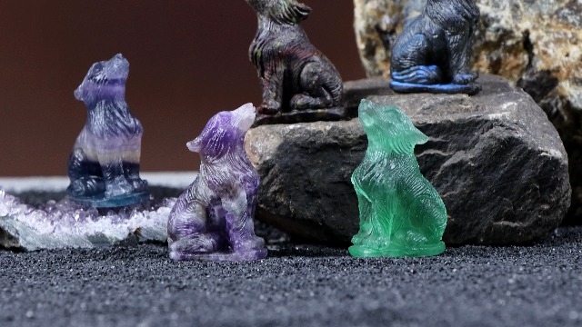 Estatua de lobo de amatista tallada 2 pulg miniatura 7