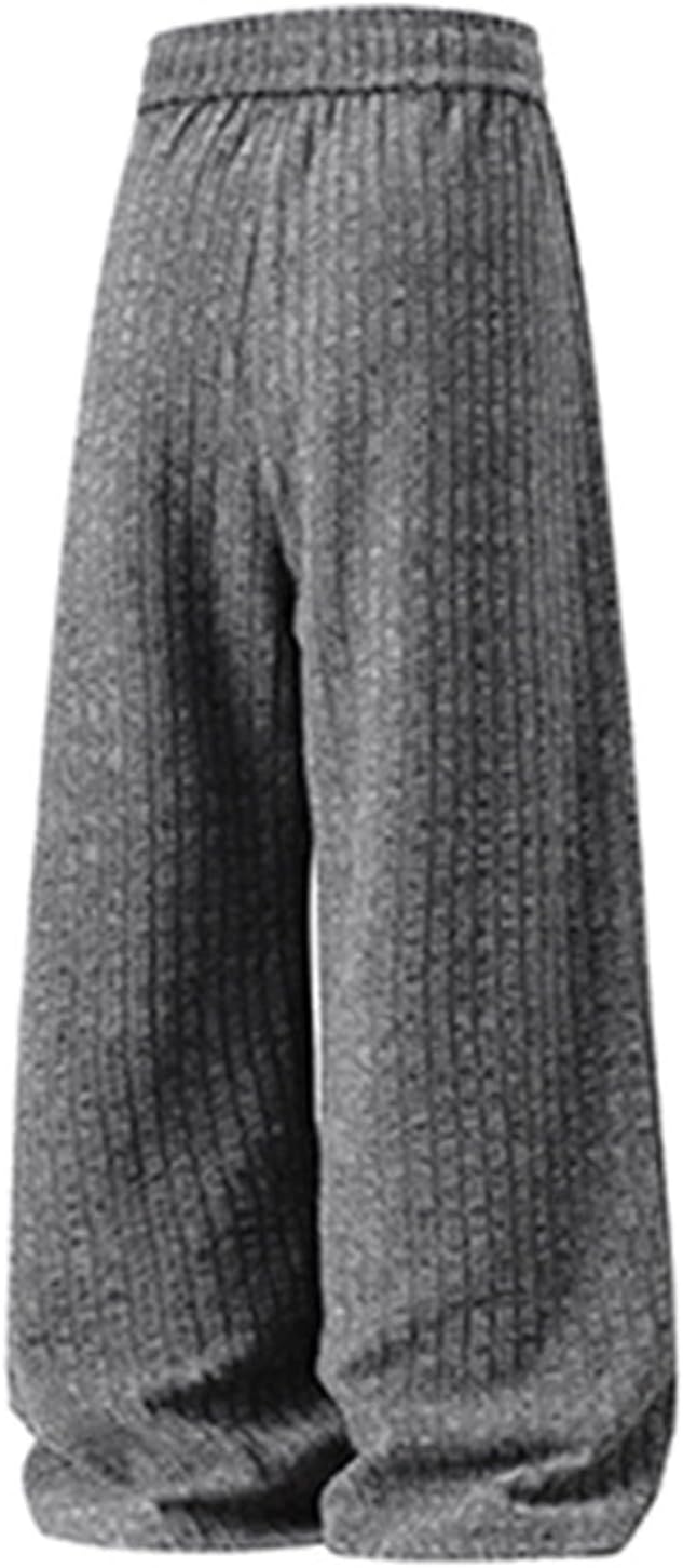 普段使いに最適なメンズカジュアルパンツ。リラックスフィットで質感のあるトラウザーズ。カジュアルな外出に最適な快適なスタイル。男性のた