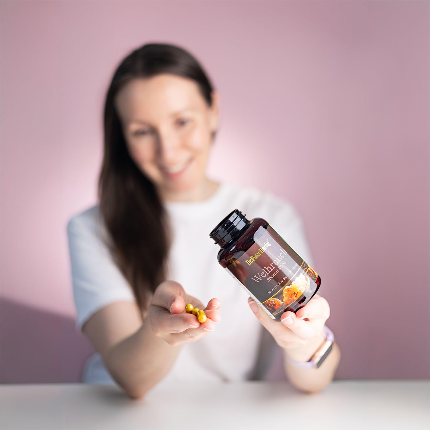 Dr. Peter Hartig Weihrauch SPEZIAL 5000 150 Kapseln 5-Monats-Vorrat aus indischem Weihrauch Boswelliasäuren Vitamin C Laborgeprüft Lactose- Gluten- und Hefefrei