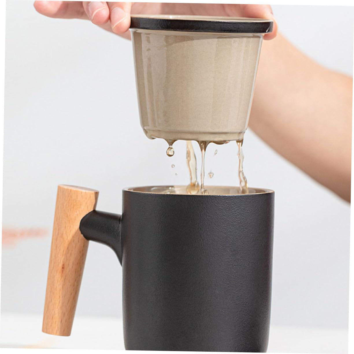 LIFKOME Tazze The Giapponesi in Ceramica Infusore, Tazza da Tè a Separazione Acqua, Nero, di Perdite, per Ufficio e Viaggio