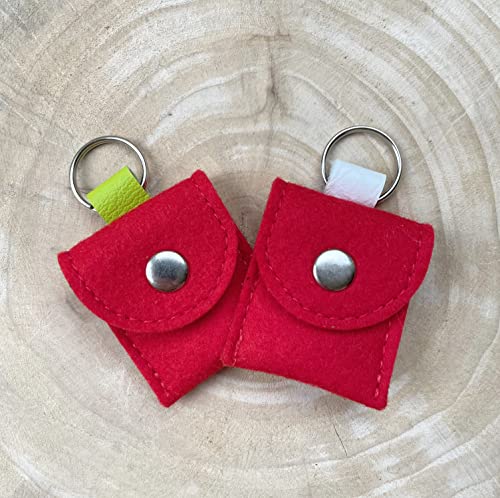 Manufactica Luna Halsbandtasche aus Wollfilz für Hunde - Hundemarke, Steuermarke, Tassomarke, Einkaufschip, Tile Chip und AirTag von Apple - Handmade - 5 x 5.5 cm oder 4.5 x 4.5 cm