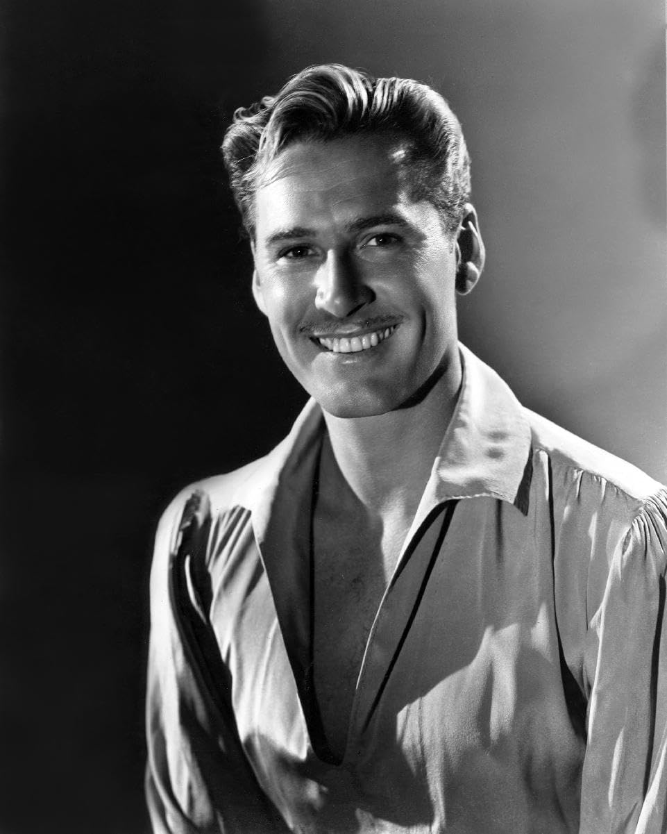 Errol Flynn 10x8 Photo