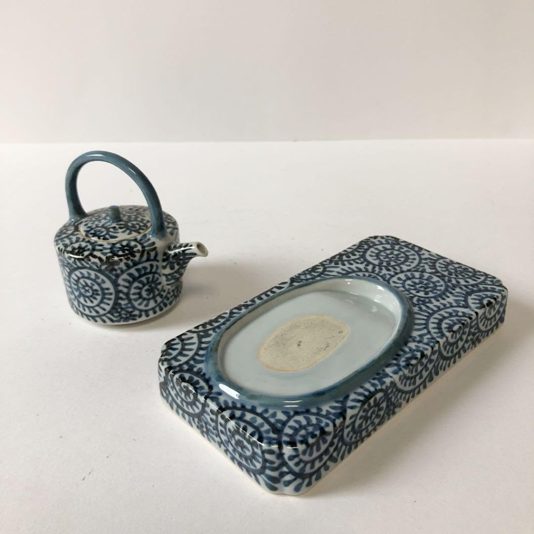 源右衛門 蛸唐草 硯 源右衛門 蛸唐草 硯 源右衛門 蛸唐草 硯 有田焼 硯型皿