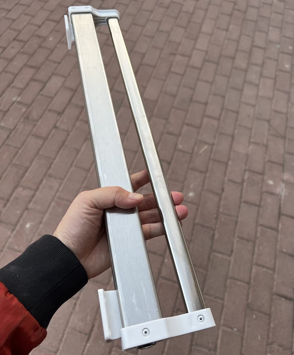 Asta appendiabiti estensibile per armadio, resistente, appendiabiti estraibile per pantaloni e cappotti, 80 cm, carico 25 kg, per lavanderia o armadio