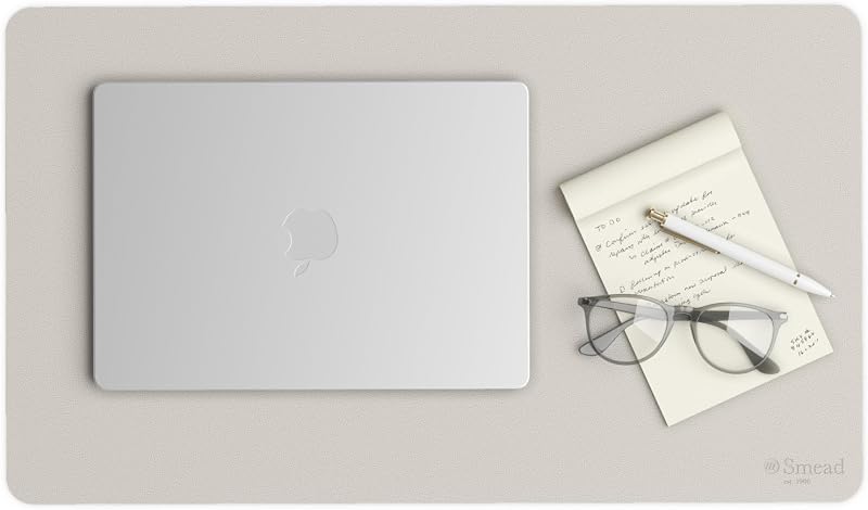 Smead Almohadilla de escritorio, tapete de escritorio de cuero vegano con respaldo de gamuza sintética antideslizante, organizador de escritorio perfecto para decoración de oficina, 23.6" x 13.7" pequeño, arenisca (64836)