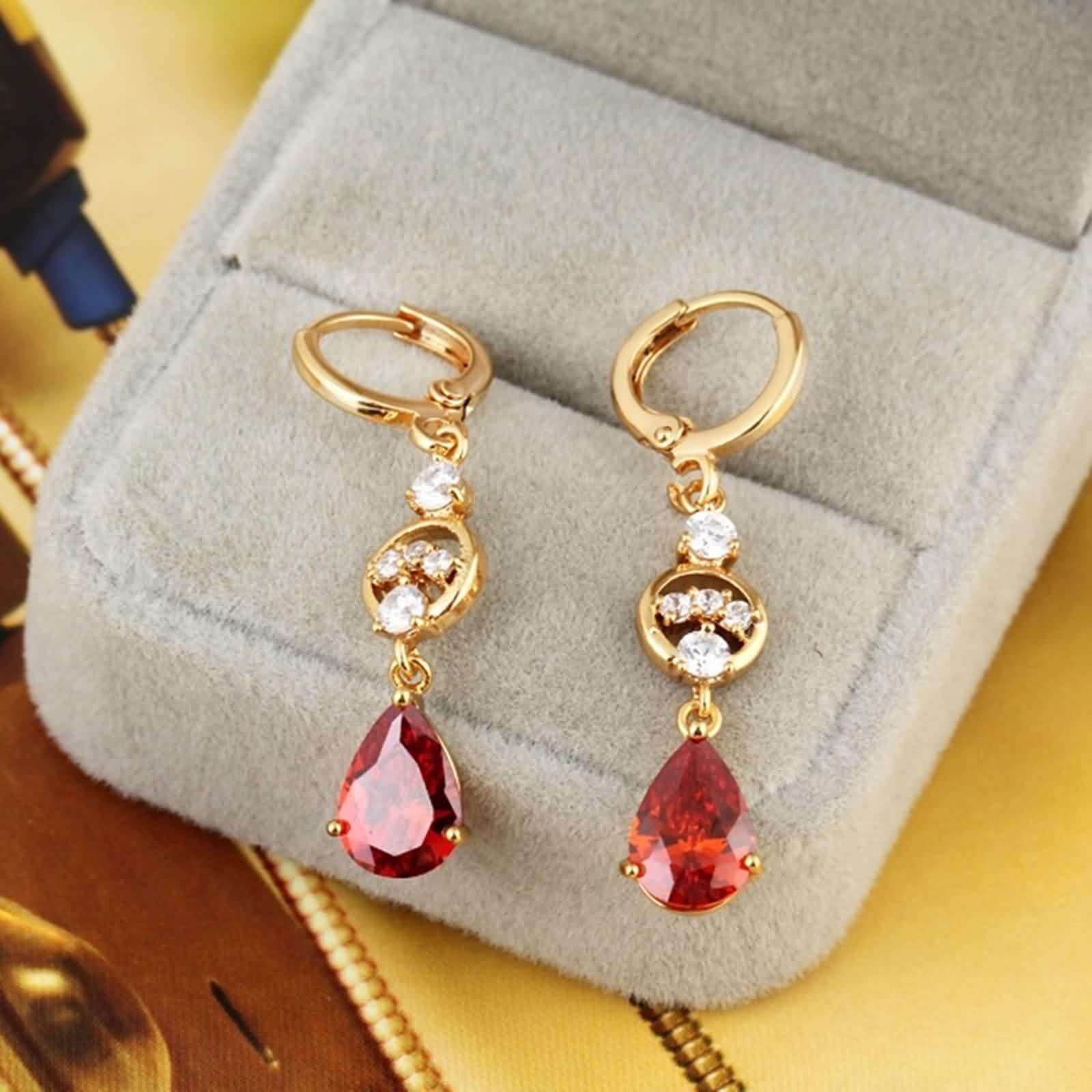 KnSam Pendientes de aro de oro amarillo Au750 de 18 quilates, con amatista lila, corte de gota, oro 750, pequeños con moissanita, joyas auténticas, dorados