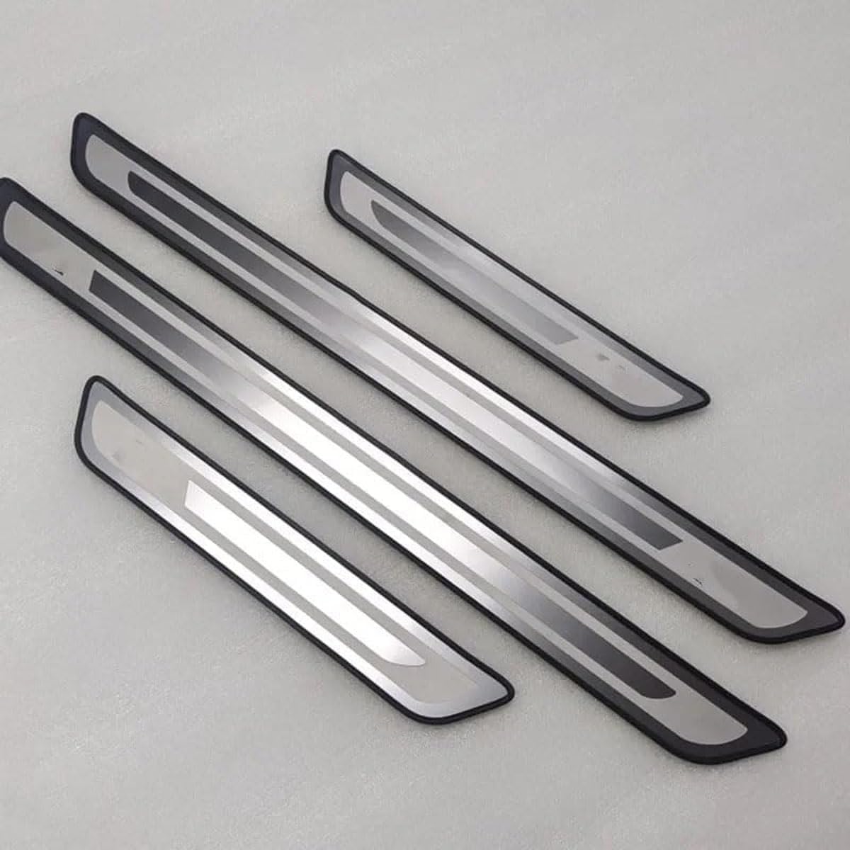 4 Piezas Protectores Umbral Puerta Coche para Subaru Crosstrek 2025 2024 2023, Material de Acero Inoxidable Decoración para Estribos Protector Coche,B/Silver