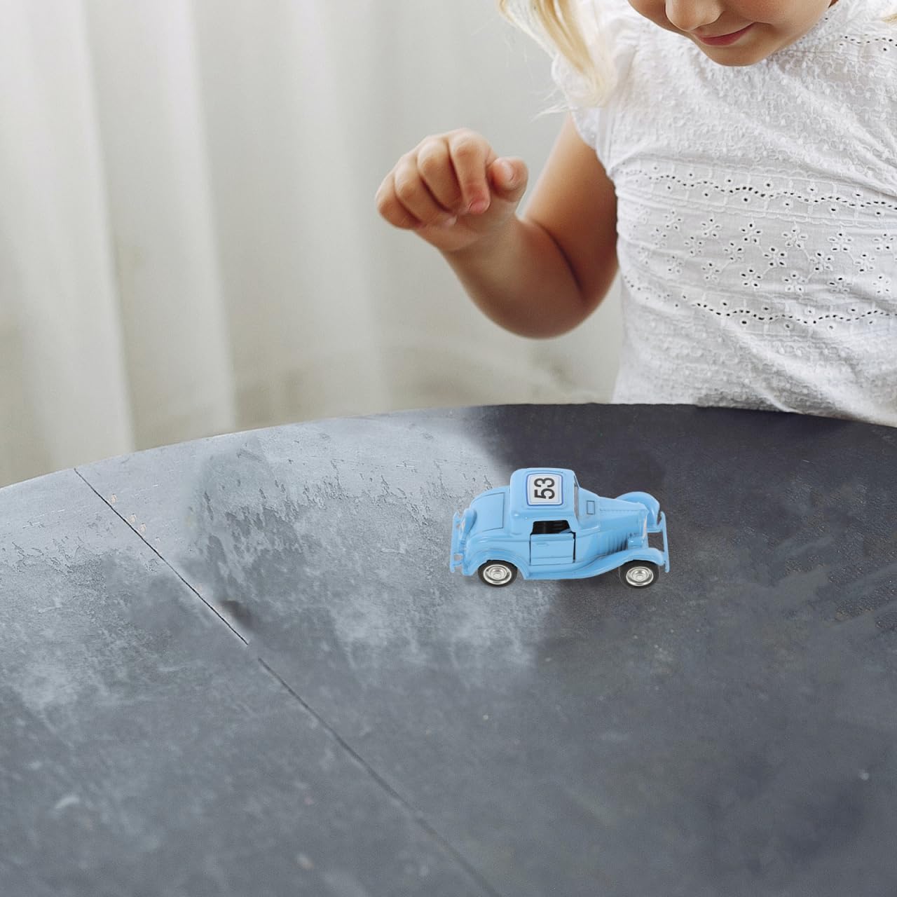 Toyvian Vintage Car Model Metal Desktop Automobile Ornament Retro Car Decor for Home Office Display Small Model Collectible Birthday Present Party Decoration Household Accent