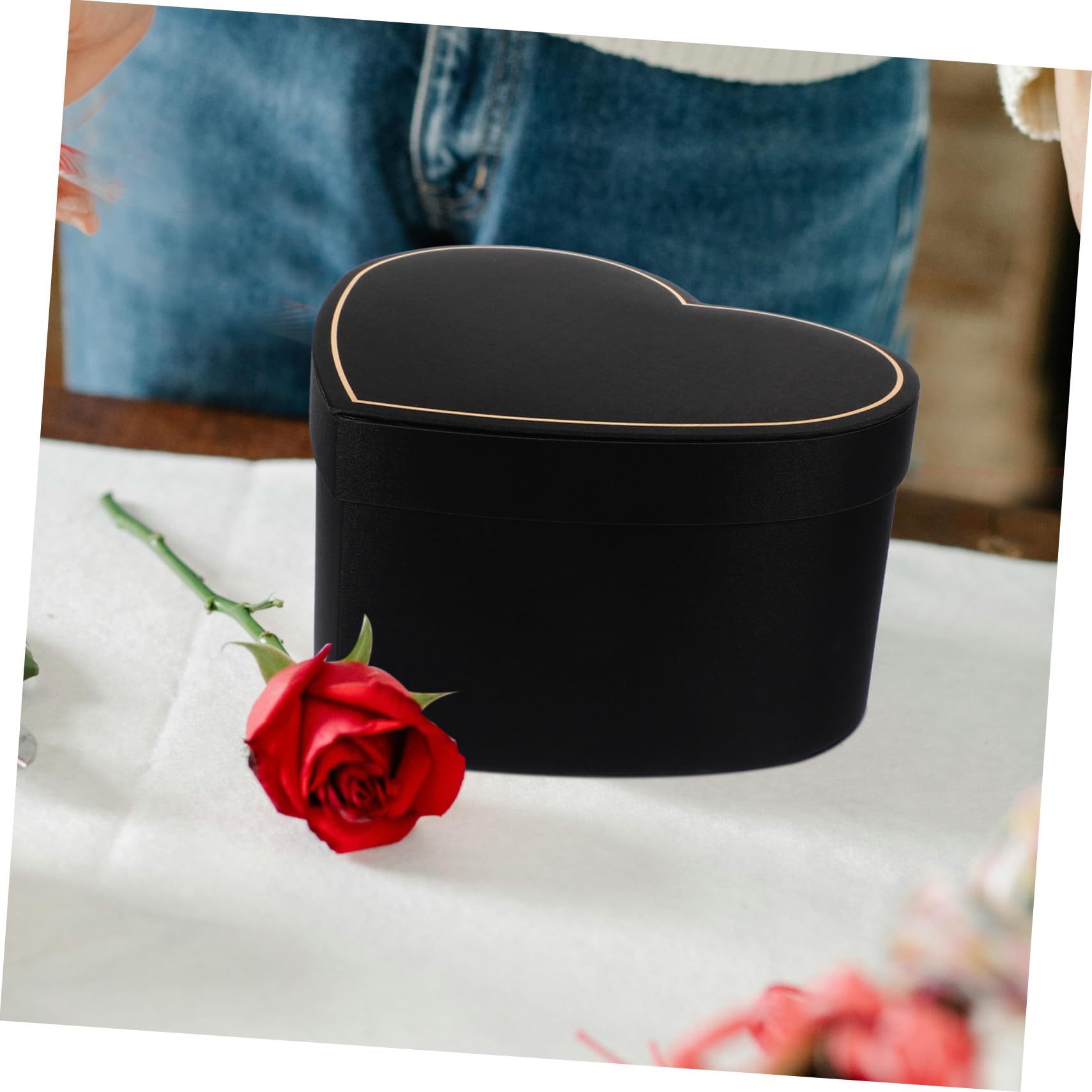 Healvian Geschenkbox Elegante aus Stoff Schwarze Herzförmige mit Deckel Süßigkeitenbox Verpackungskartons für Geschenke bei Restaurant oder Bridal Shower