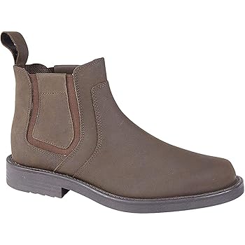 places to buy snow boots near me