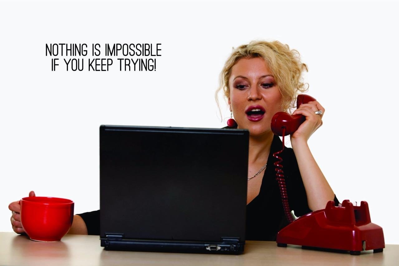Sticker noir motivant rien n'est impossible pour un salon inspirant